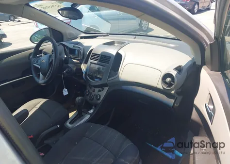 2013 Chevrolet Sonic Lt Auto из США, поврежденный, VIN 1G1JC5SHXD4105177